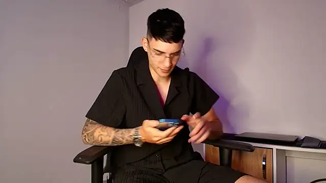 god drake online show from 13, 4, 2026