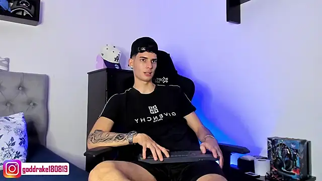 god drake online show from 14, 1, 2025