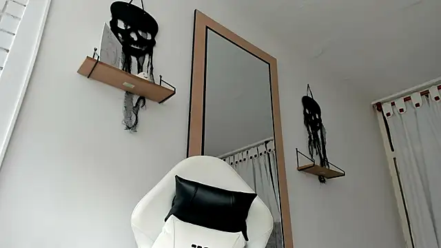 Valerioe online show from 2, 11, 2025