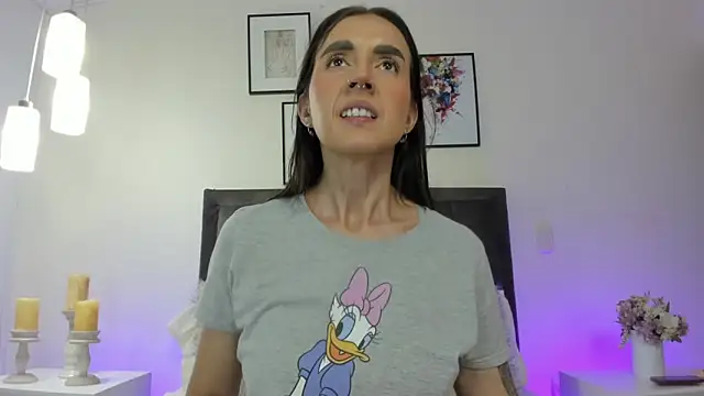 Snapshot of helen_mooree chatting on 12, 5, 2026 helen mooree online show from 12, 5, 2026