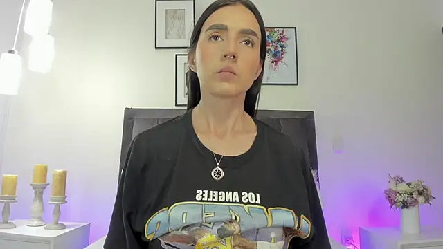 helen mooree online show from 24, 3, 2026