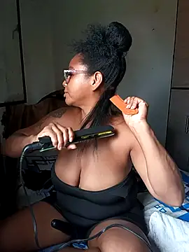 Melanie candy  online show from 8, 10, 2025