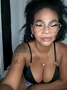 Melanie candy  online show from 26, 1, 2025