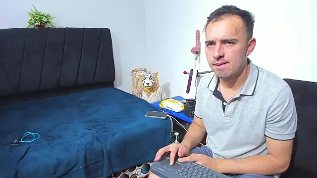 big-dicktop23 online show from 16, 12, 2025