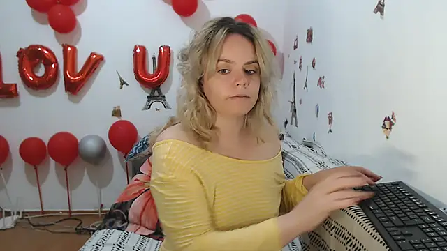 hotmilf4uxxx online show from 6, 4, 2026