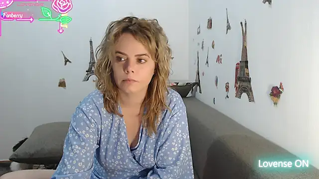 hotmilf4uxxx online show from 31, 10, 2025