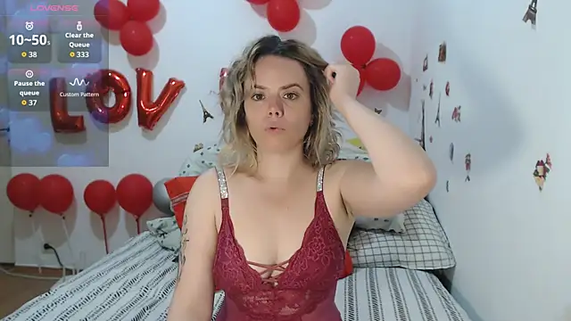 hotmilf4uxxx online show from 3, 4, 2026