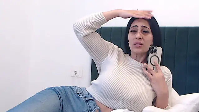 Aimeclark online show from 23, 4, 2026