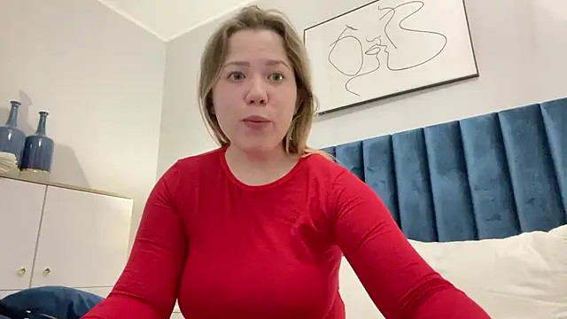 Embersweetbunny online show from 2, 3, 2025