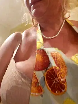 Snapshot of VirginiaNurse chatting on 28, 11, 2025 VirginiaNurse online show from 28, 11, 2025