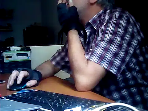 Snapshot of zormen355 chatting on 4, 6, 2026 zormen355 online show from 4, 6, 2026