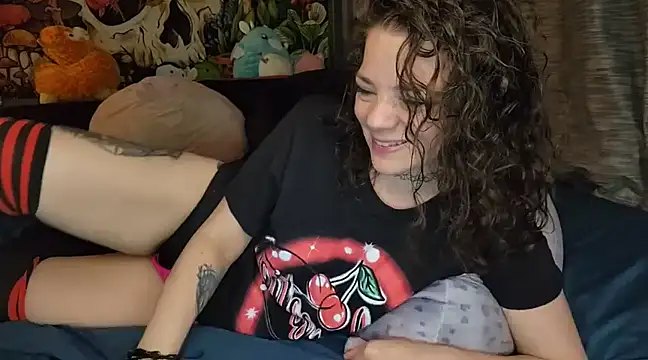 Snapshot of MiaElizabeth chatting on 14, 3, 2025 MiaElizabeth online show from 14, 3, 2025