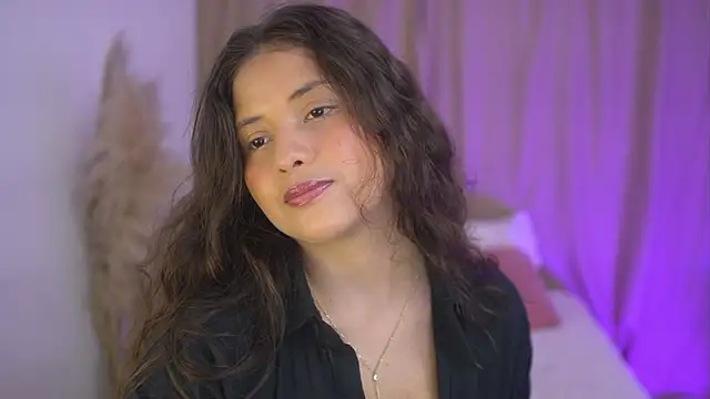 Snapshot of lirio05 chatting on 28, 10, 2025 lirio05 online show from 28, 10, 2025