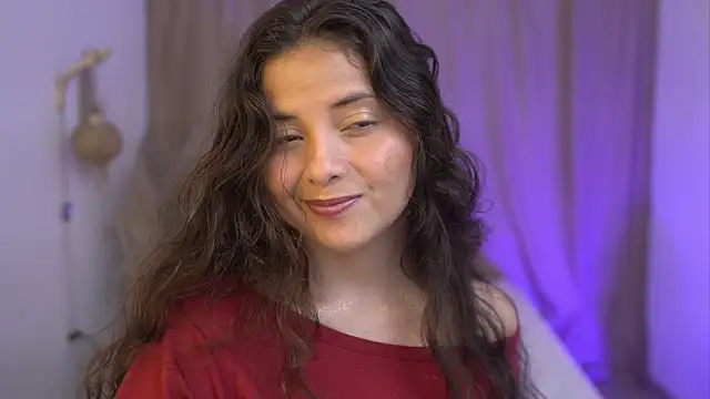 Snapshot of lirio05 chatting on 17, 11, 2025 lirio05 online show from 17, 11, 2025