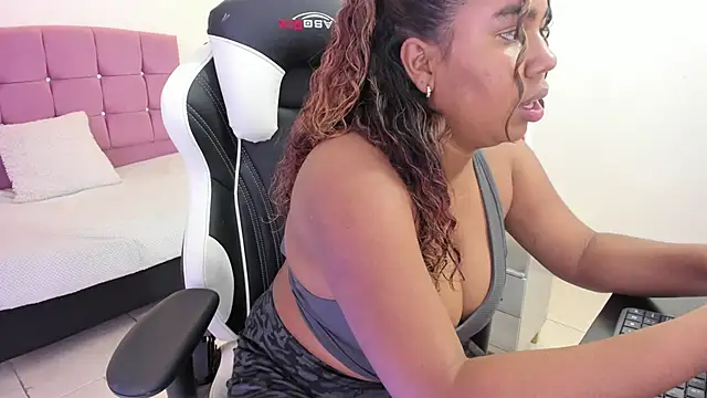 Lizzie Williams  online show from 26, 3, 2026