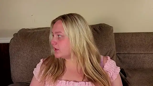 PhatAssBlond online show from 4, 8, 2026