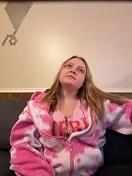 Snapshot of PhatAssBlond chatting on 2, 11, 2025 PhatAssBlond online show from 2, 11, 2025