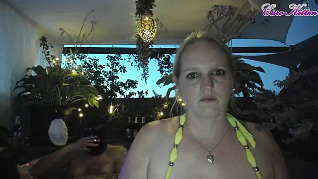 caro kitten online show from 19, 7, 2026