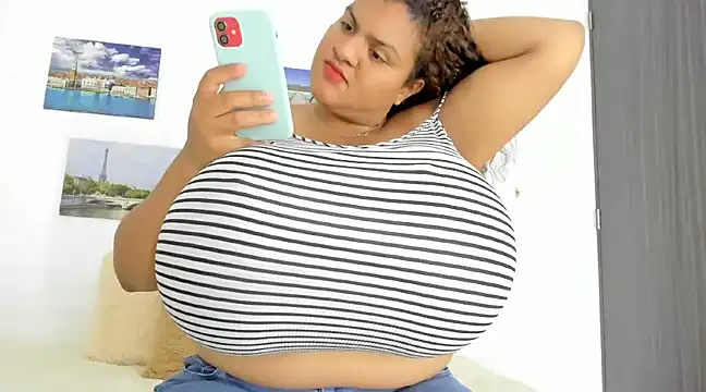 bigmom69  online show from 4, 2, 2025