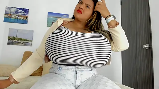 bigmom69  online show from 4, 10, 2025