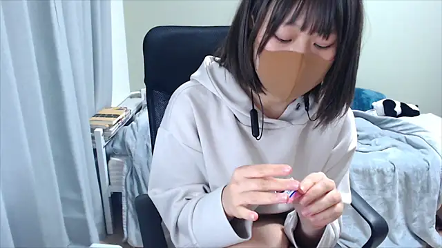 izumi  123 online show from 2, 12, 2024