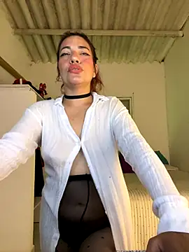 lia huan online show from 17, 9, 2025