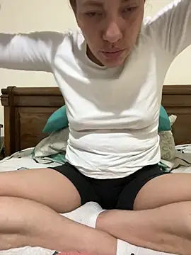 lia huan online show from 18, 3, 2025