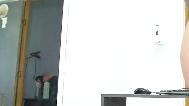 Snapshot of SWEETKAREN chatting on 9, 11, 2025 SWEETKAREN online show from 9, 11, 2025