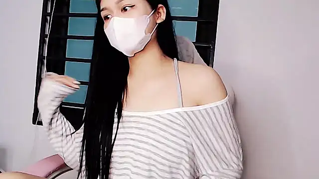 phuong-anh1709 online show from 2, 2, 2026