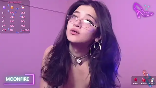 Snapshot of moonfiredancer chatting on 26, 11, 2025 moonfiredancer online show from 26, 11, 2025