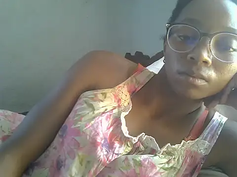 ElianeHot online show from 27, 3, 2026