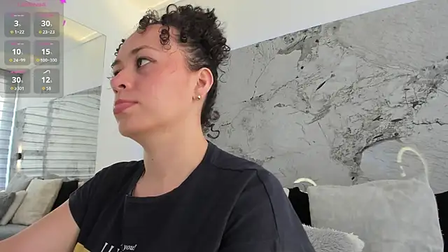 LIZ HOLMES online show from 11, 11, 2025