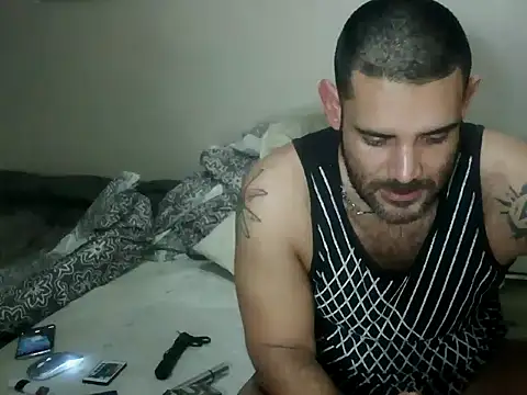 Snapshot of kevinbolena chatting on 11, 2, 2025 kevinbolena online show from 11, 2, 2025