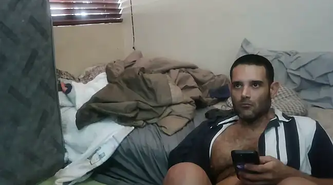 Snapshot of kevinbolena chatting on 25, 2, 2025 kevinbolena online show from 25, 2, 2025