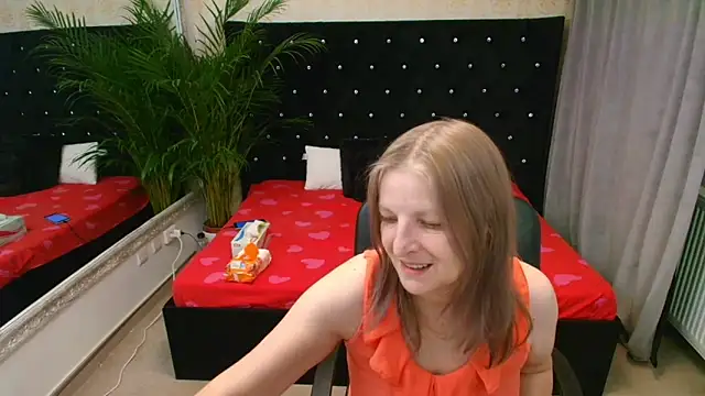 Lilly hott online show from 28, 11, 2025