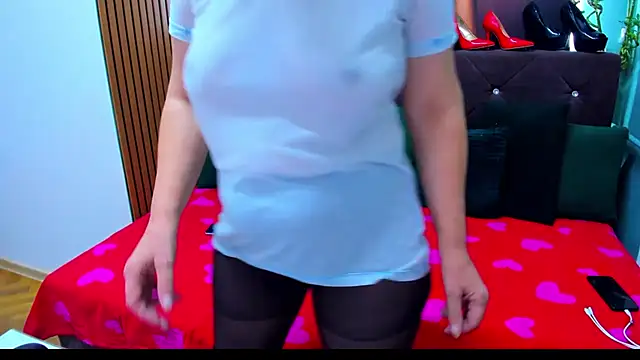 Lilly hott online show from 14, 10, 2025