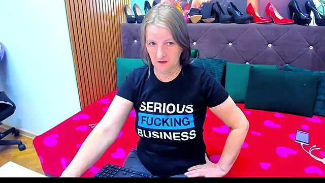 Lilly hott online show from 8, 10, 2025