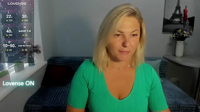 Snapshot of sweet___margaret chatting on 14, 10, 2025 sweet margaret online show from 14, 10, 2025