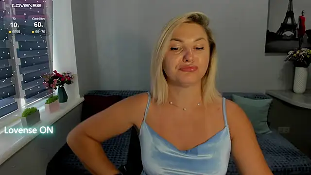 Snapshot of sweet___margaret chatting on 28, 9, 2025 sweet margaret online show from 28, 9, 2025