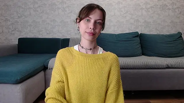 Snapshot of milly_ross chatting on 25, 11, 2025 milly ross online show from 25, 11, 2025