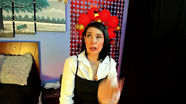 AdelleLennox cg online show from 10, 9, 2025