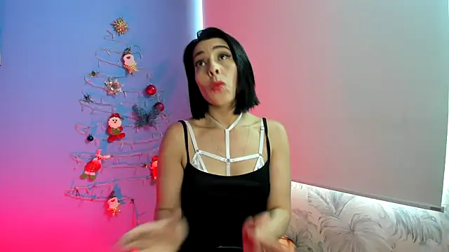 AdelleLennox cg online show from 21, 12, 2024