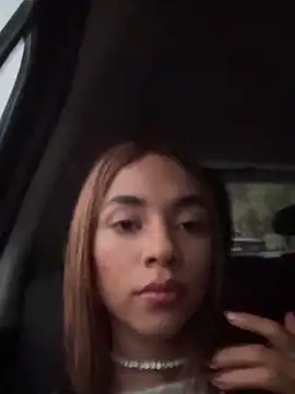 pretty pettite online show from 22, 12, 2025