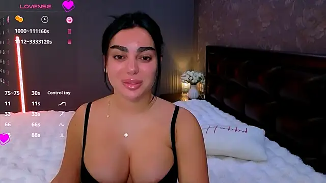 Snapshot of babyleilaa chatting on 29, 9, 2025 babyleilaa online show from 29, 9, 2025