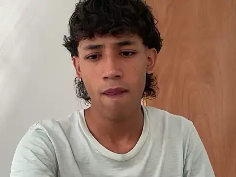 Ostin18hot online show from 24, 2, 2026