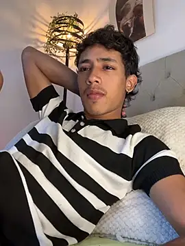 Ostin18hot online show from 21, 12, 2025