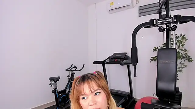 Adria ross online show from 1, 3, 2026