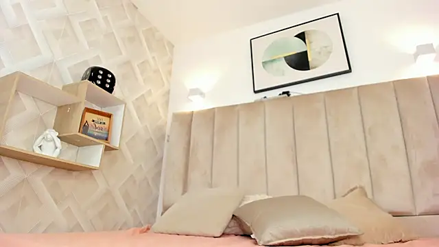 Anniie Queen online show from 8, 2, 2026