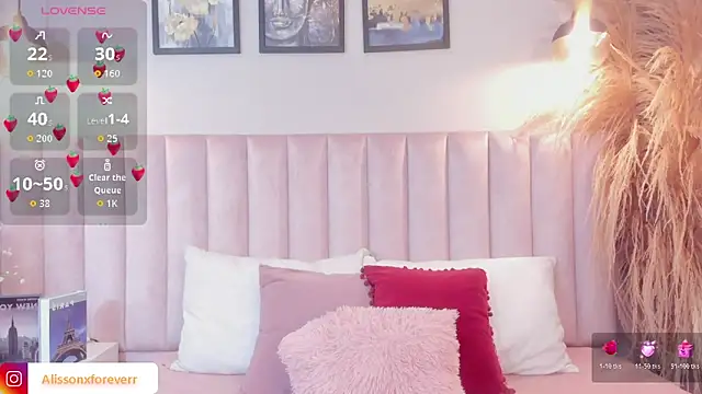 Alisson  Thompson online show from 7, 11, 2025