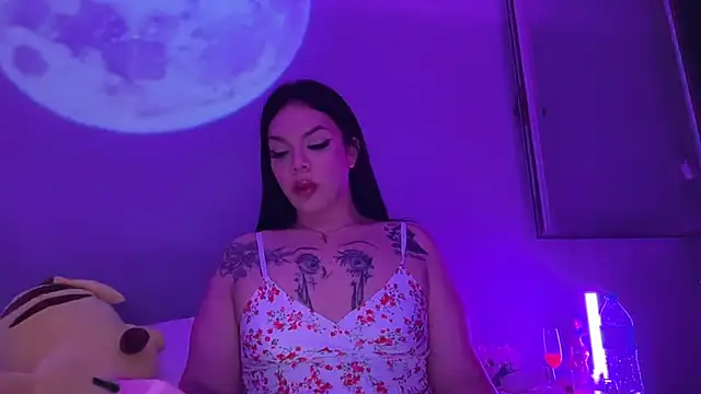 Snapshot of Its_MadameGaby chatting on 27, 5, 2026 Its MadameGaby online show from 27, 5, 2026